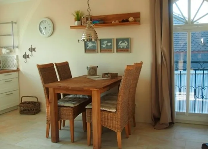 Kapitaen Parow Fregatte Fw 7 公寓 青斯特